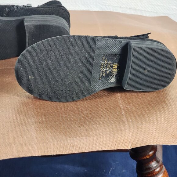 Unr8ed Black Faux Suede Side Bow and Side Zip Small Heel Reece Booties Kid Sz 8M - Picture 14 of 16